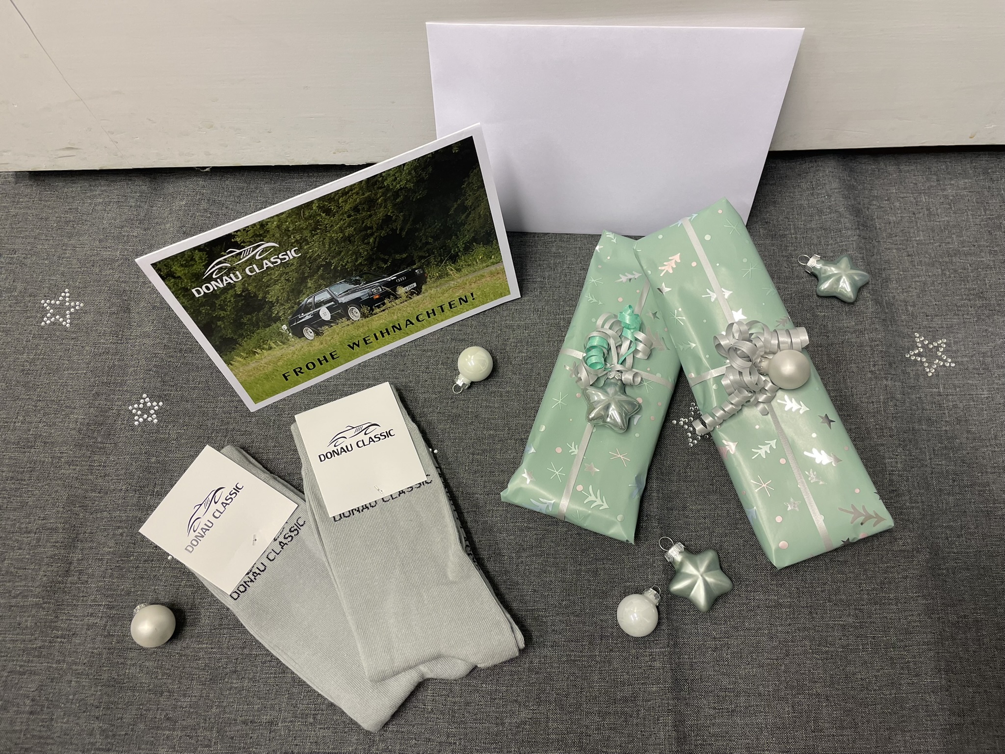 Weihnachtsgutschein DONAU CLASSIC + exklusives Sockenpaar